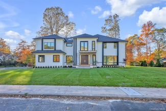 17 Wallenberg Cir, Viola, NY 10952