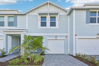 458 Salisbury Cir, Fort Pierce, FL 34982