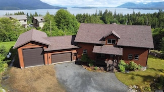 6675 Ravenwood Dr, Ketchikan, AK 99901