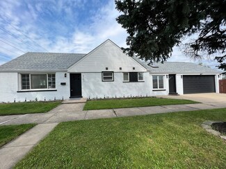 4101 Ruby St, Schiller Park, IL 60176