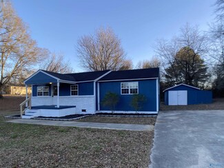 1310 Elrod St NW, Hartselle, AL 35640