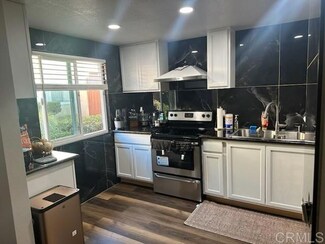 475 N Midway Dr Unit 173, Escondido, CA 92027