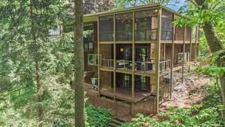 13 Regent Dr, Ann Arbor, MI 48104