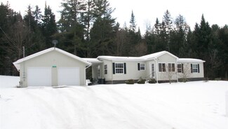 128 Abbey Rd, Lyndonville, VT 05851