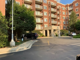 6560 W Diversey Ave Unit 417D, Chicago, IL 60707
