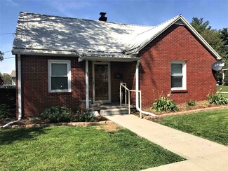 1308 Washington Ave, Washington, IN 47501