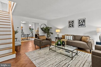 6668 Blakemore St, Philadelphia, PA 19119