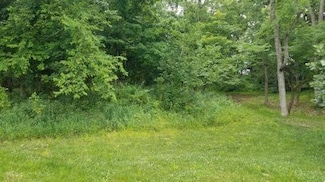1852-1853 Aqua Vista Dr, Hidden Valley, IN 47025
