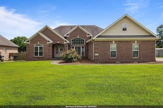 113 Briarwood Dr, Killen, AL 35645