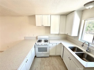 16214 Juniper St Unit 3c, Hesperia, CA 92345