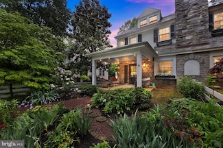 8118 Eastern Ave, Glenside, PA 19038