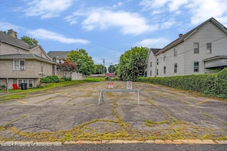 158 E Grove St, Dunmore, PA 18510
