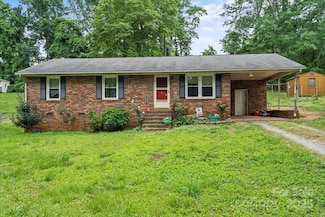 205 Pinehurst Dr, Kings Mountain, NC 28086