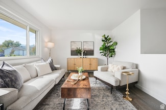 7462 Jefferson Rd, Magna, UT 84044