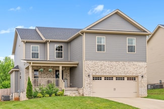 734 Banister Dr, Clarksville, TN 37042