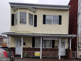 129 N 2nd St, Saint Clair, PA 17970