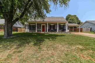 6880 Sprucehill Dr, Memphis, TN 38135