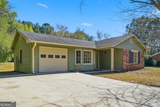 305 Belmont Farms Dr, Ellenwood, GA 30294