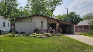 1318 S Linville Ave, Westland, MI 48186