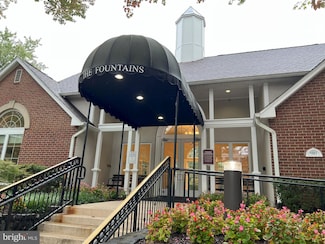 1504 Lincoln Way Unit 121, McLean, VA 22102