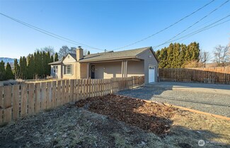 1441 Grant Rd, East Wenatchee, WA 98802