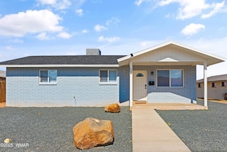 458 N 7th St, Holbrook, AZ 86025