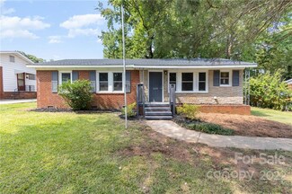 2316 Pruitt St, Charlotte, NC 28208