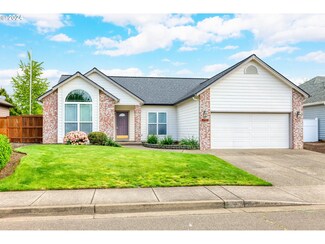 1682 Bentley St E, Monmouth, OR 97361