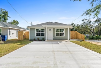 900 E 8th St, Panama City, FL 32401
