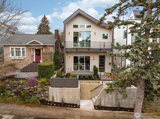 912 N 76th St, Seattle, WA 98103