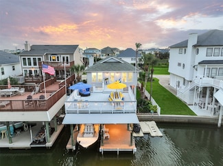 3906 Bridge Harbor Dr, Galveston, TX 77554