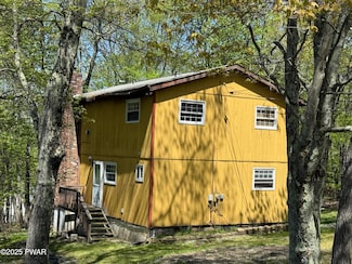 103 Stonehenge Rd, Milford, PA 18337