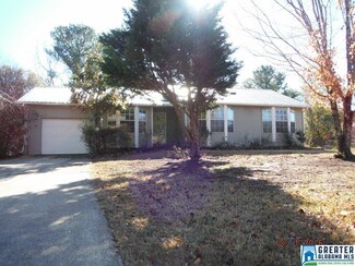 1514 Baker Dr, Weaver, AL 36277