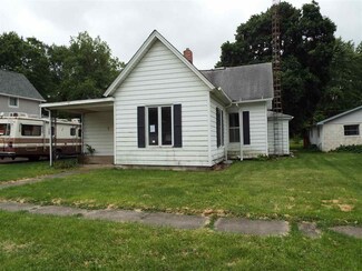 307 E State St, Morocco, IN 47963