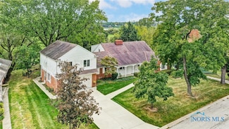 616 Manitou Dr, Maumee, OH 43537