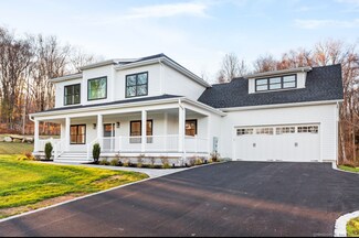 106 Seymour Rd, Woodbridge, CT 06525