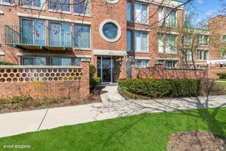 1030 Arbor Ln Unit 1030201, Northfield, IL 60093