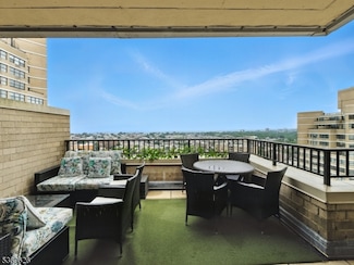 7002 Jfk Blvd E Unit PH43, West New York, NJ 07093