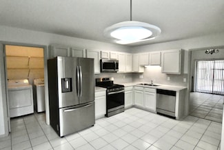 9814 Paddock Park Dr, Houston, TX 77065