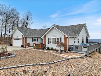 311 Holiday Island Dr, Eureka Springs, AR 72631