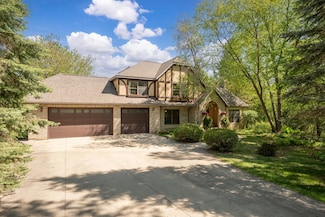 1937 Sagewood Ct NW, Rochester, MN 55901