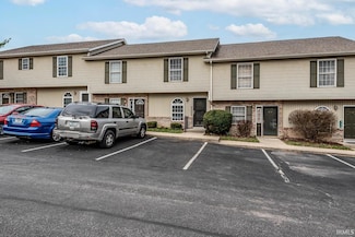 734 E Sherwood Hills Dr, Bloomington, IN 47401