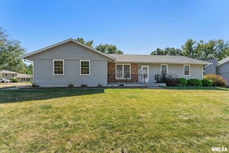 1415 W 59th St, Davenport, IA 52806