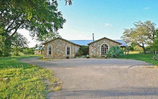 101 Stadium View Dr, Marble Falls, TX 78654