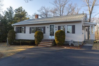 57 Hill Top Rd, Gloucester, MA 01930