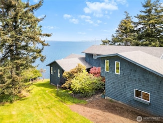2798 N Nugent Rd, Lummi Island, WA 98262