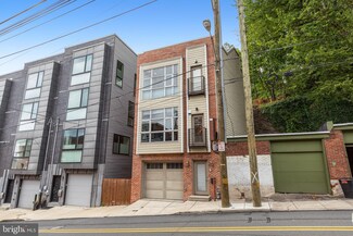 230 Green Ln, Philadelphia, PA 19128