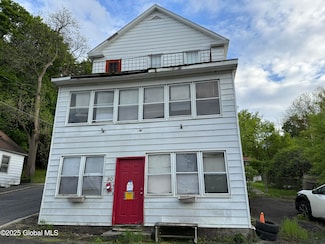 30 Erie St, Cohoes, NY 12047