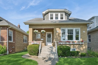 6912 N Osceola Ave, Chicago, IL 60631