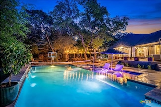 499 Lakeview Blvd, New Braunfels, TX 78130